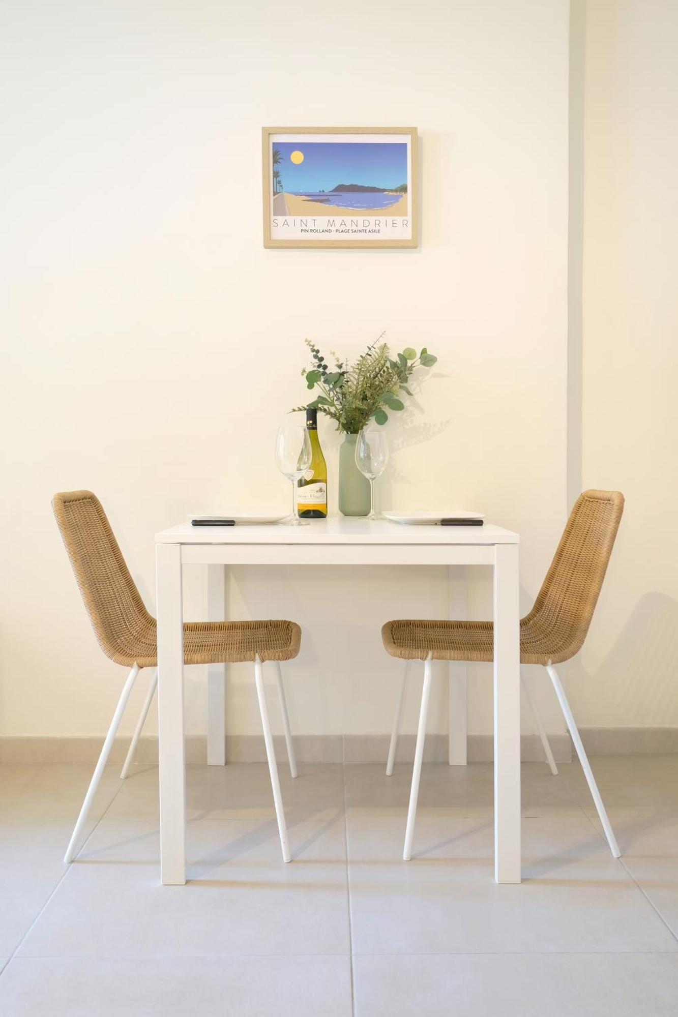 Appartement Renove, 5mn Plage, Terrasse, Clim, Velos Saint-Mandrier-sur-Mer