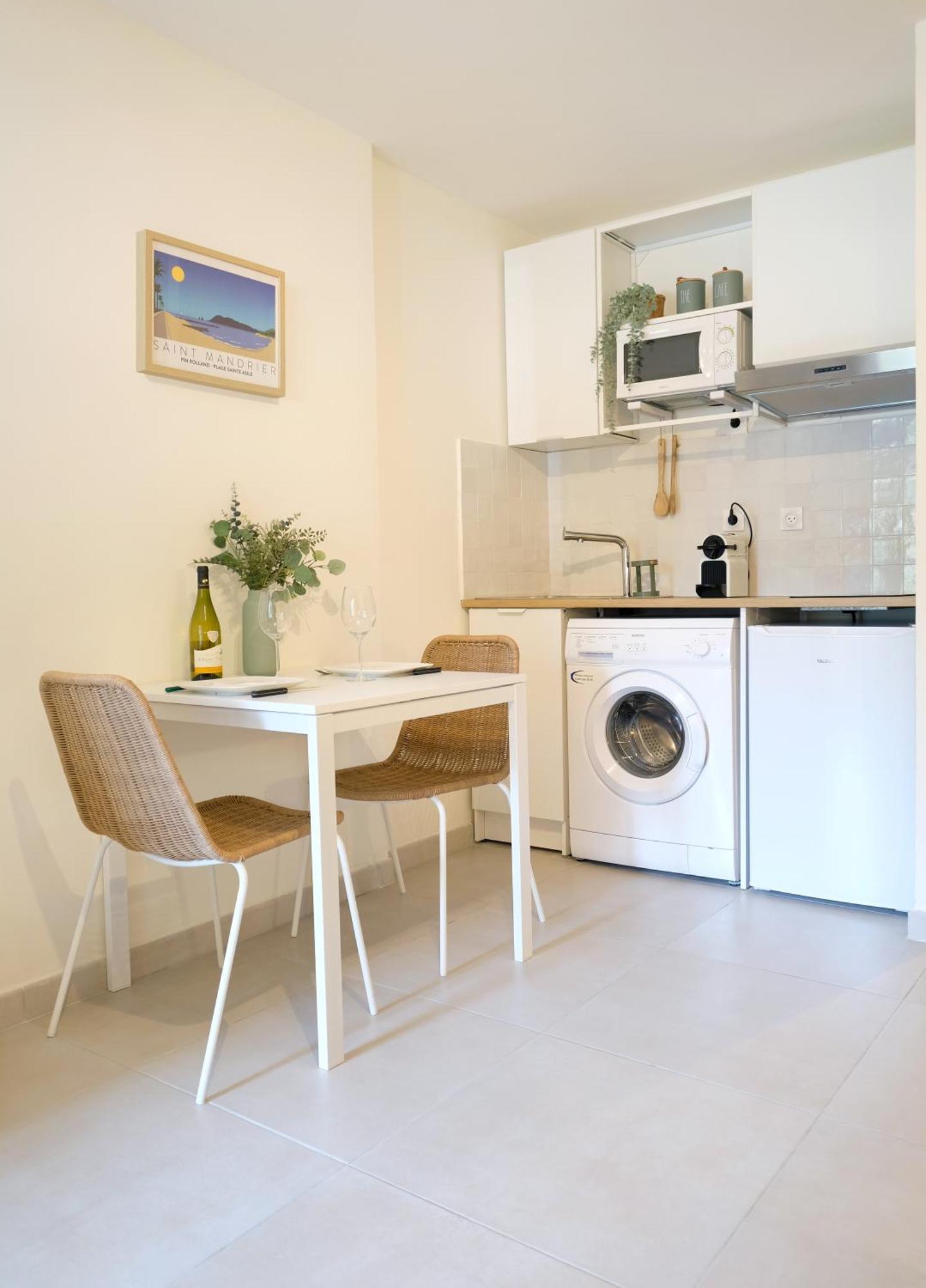 Renove, 5mn Plage, Terrasse, Clim, Velos * Saint-Mandrier-sur-Mer